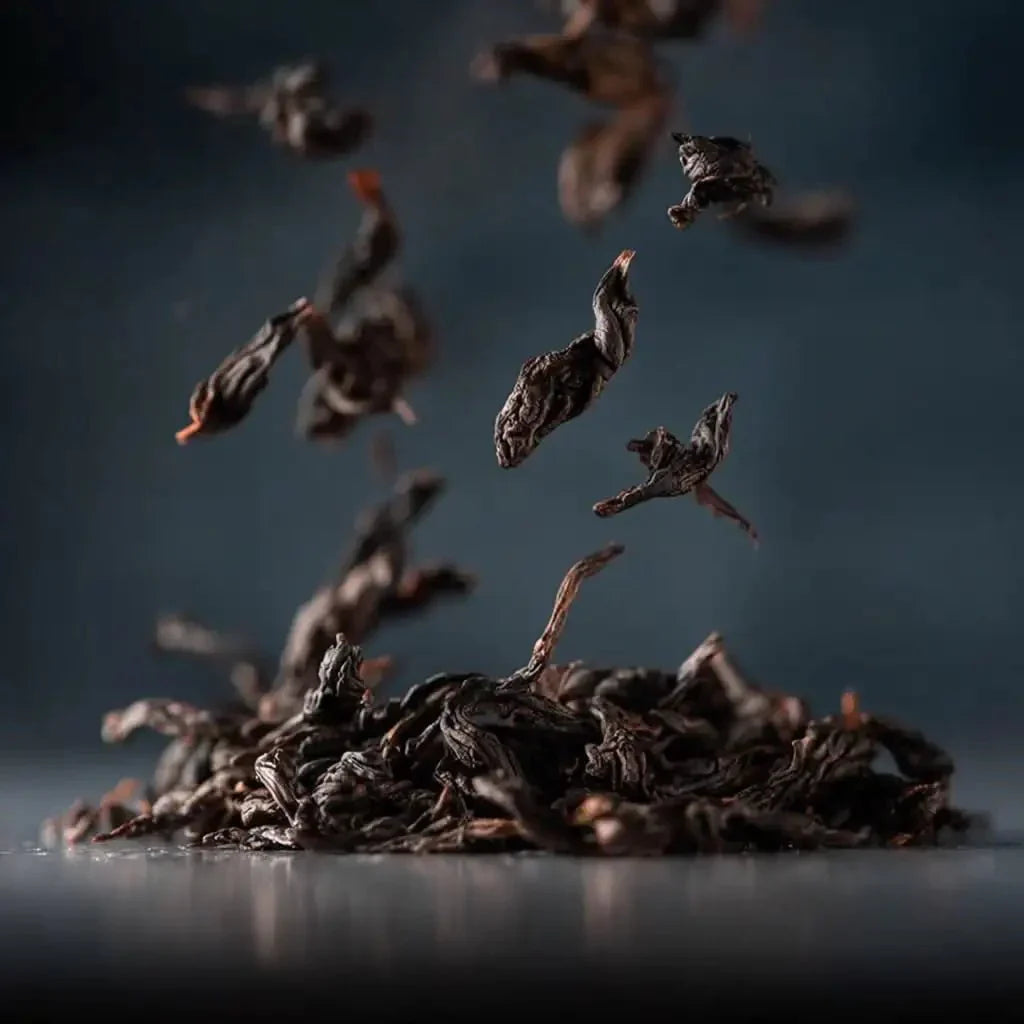 Thé Oolong : Le Secret du "Dragon Noir" que Personne ne Raconte - THÉ-OLOGY
