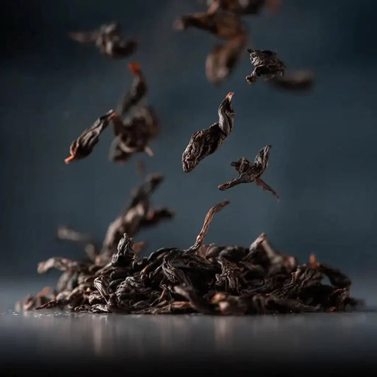 Thé Oolong : Le Secret du "Dragon Noir" que Personne ne Raconte - THÉ-OLOGY