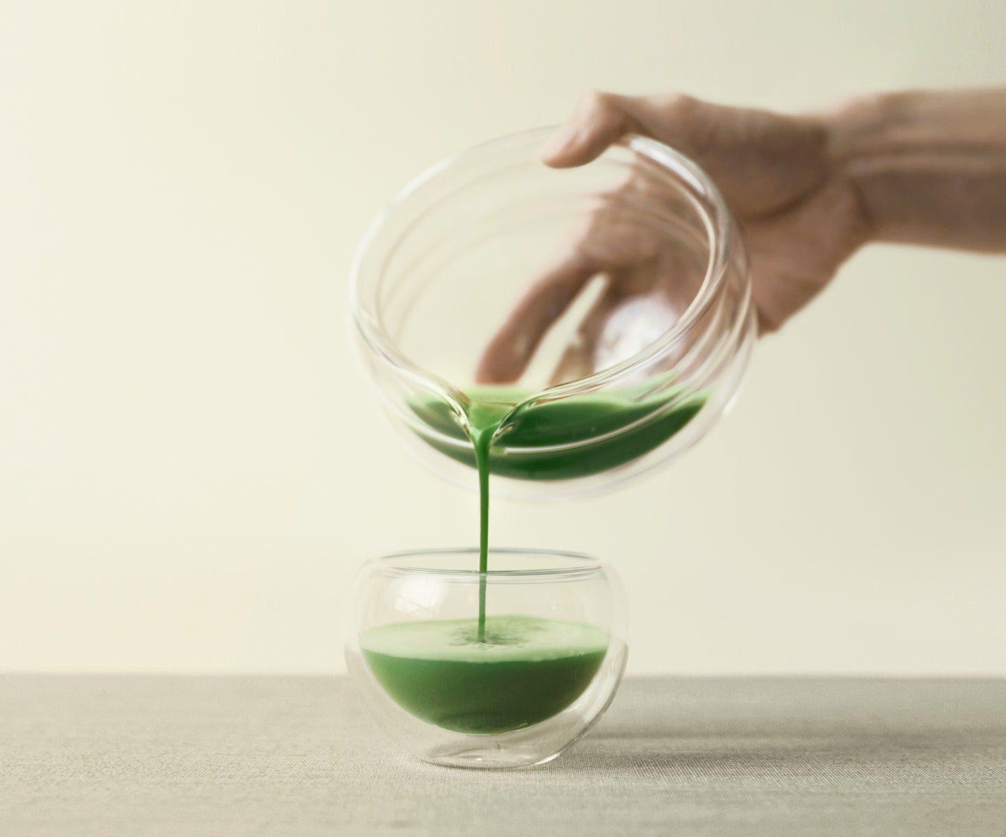 Bol de service Katakuchi en verre - THÉ.ŌLOGY