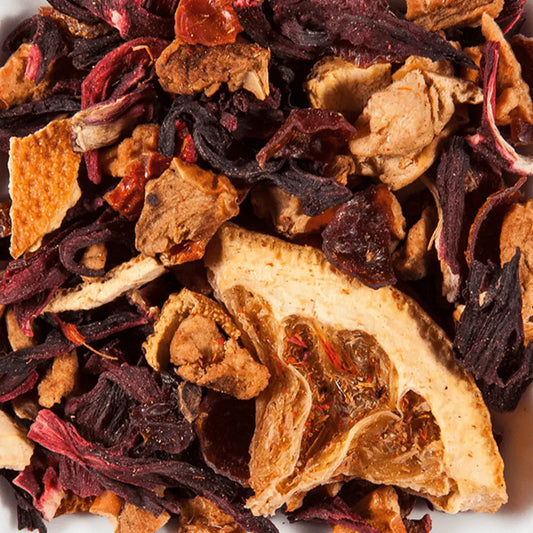 Ingrédients infusion Orange Sanguine : pomme, hibiscus, églantier, écorce orange, morceaux orange, carthame