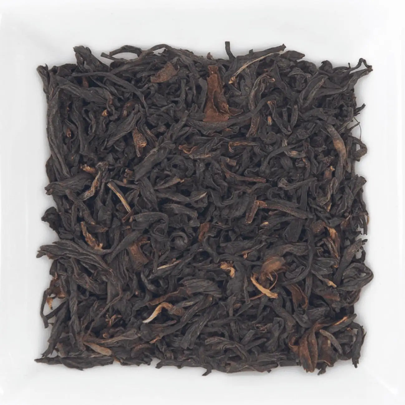 Feuilles de thé noir bio exceptionnel, Colombie, THE-OLOGY, texture brute, saveur pure et naturelle﻿