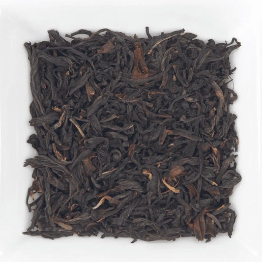 Feuilles de thé noir bio exceptionnel, Colombie, THE-OLOGY, texture brute, saveur pure et naturelle﻿